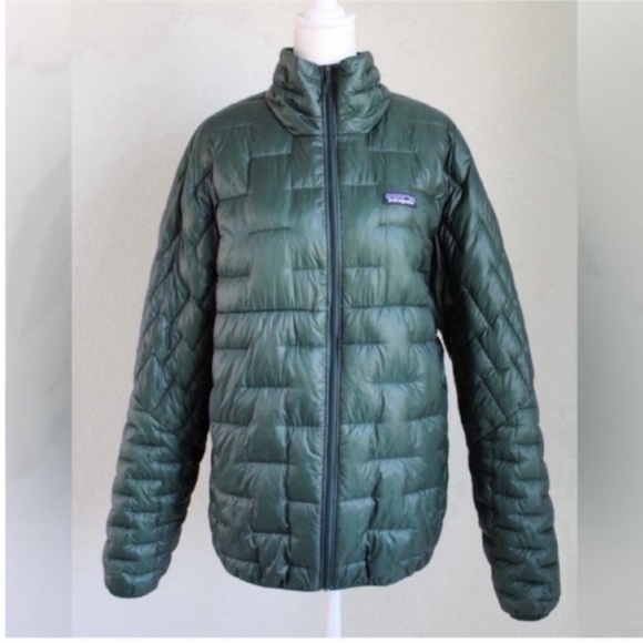 Patagonia Men's Micro Puff Jacket Micro Green Large
Like New - Picture 4 of 13